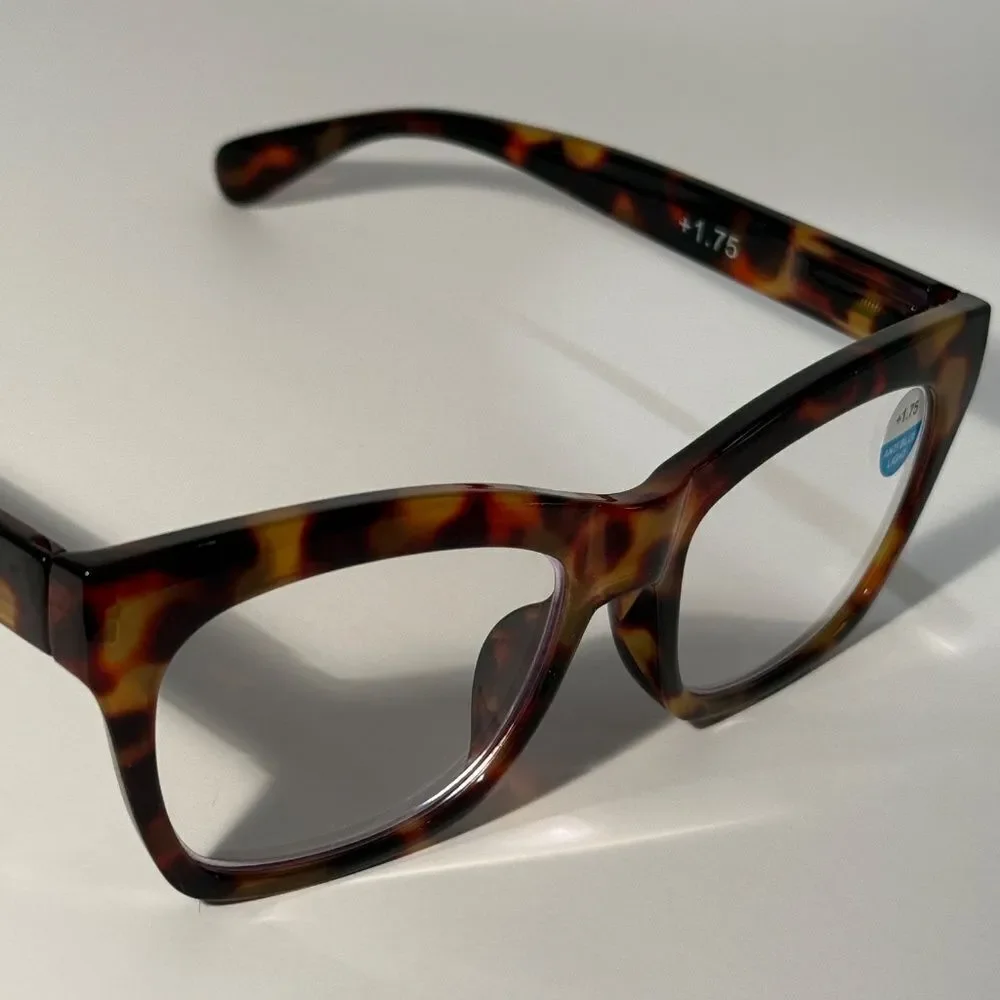 1562 Mona Reading Glasses 1.75 Tortoise Readers Rounded Square Frame NWT